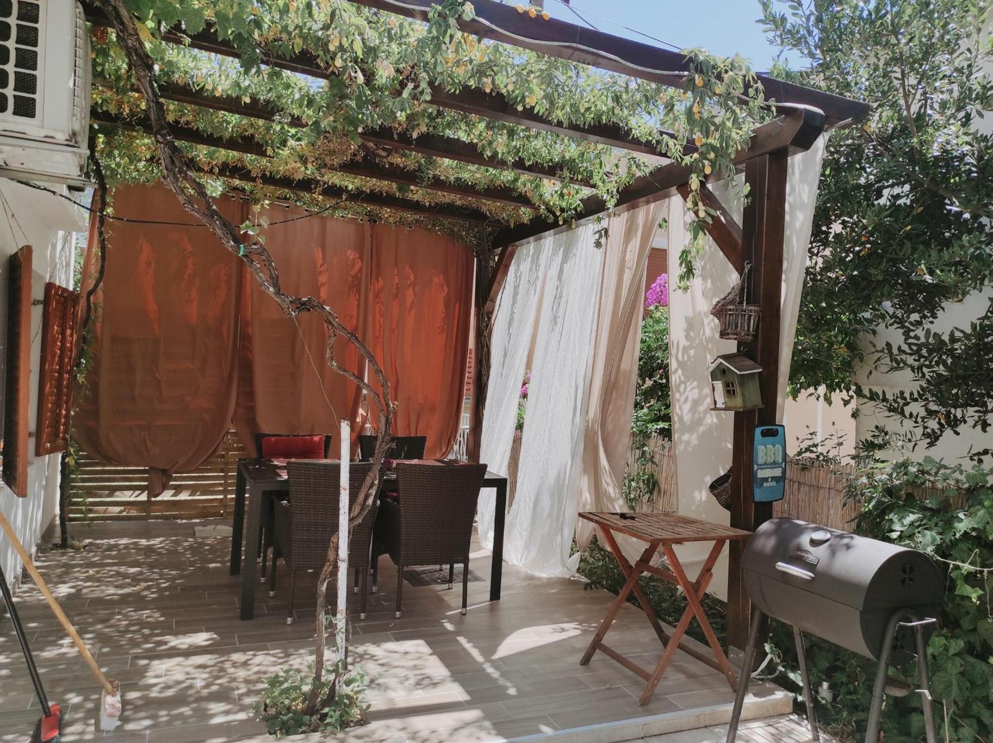 שיבניק Apartments Emi & Nini מראה חיצוני תמונה