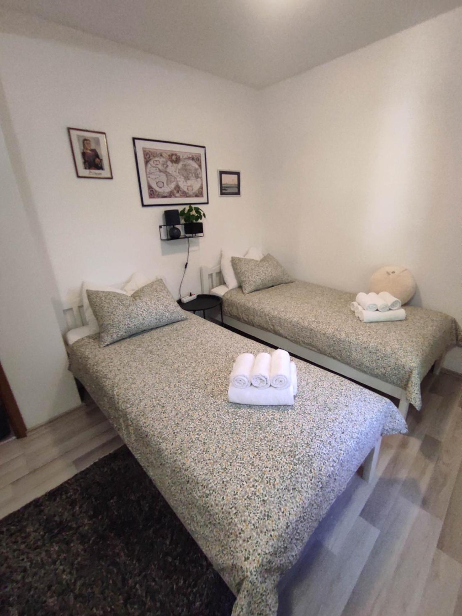 שיבניק Apartments Emi & Nini מראה חיצוני תמונה